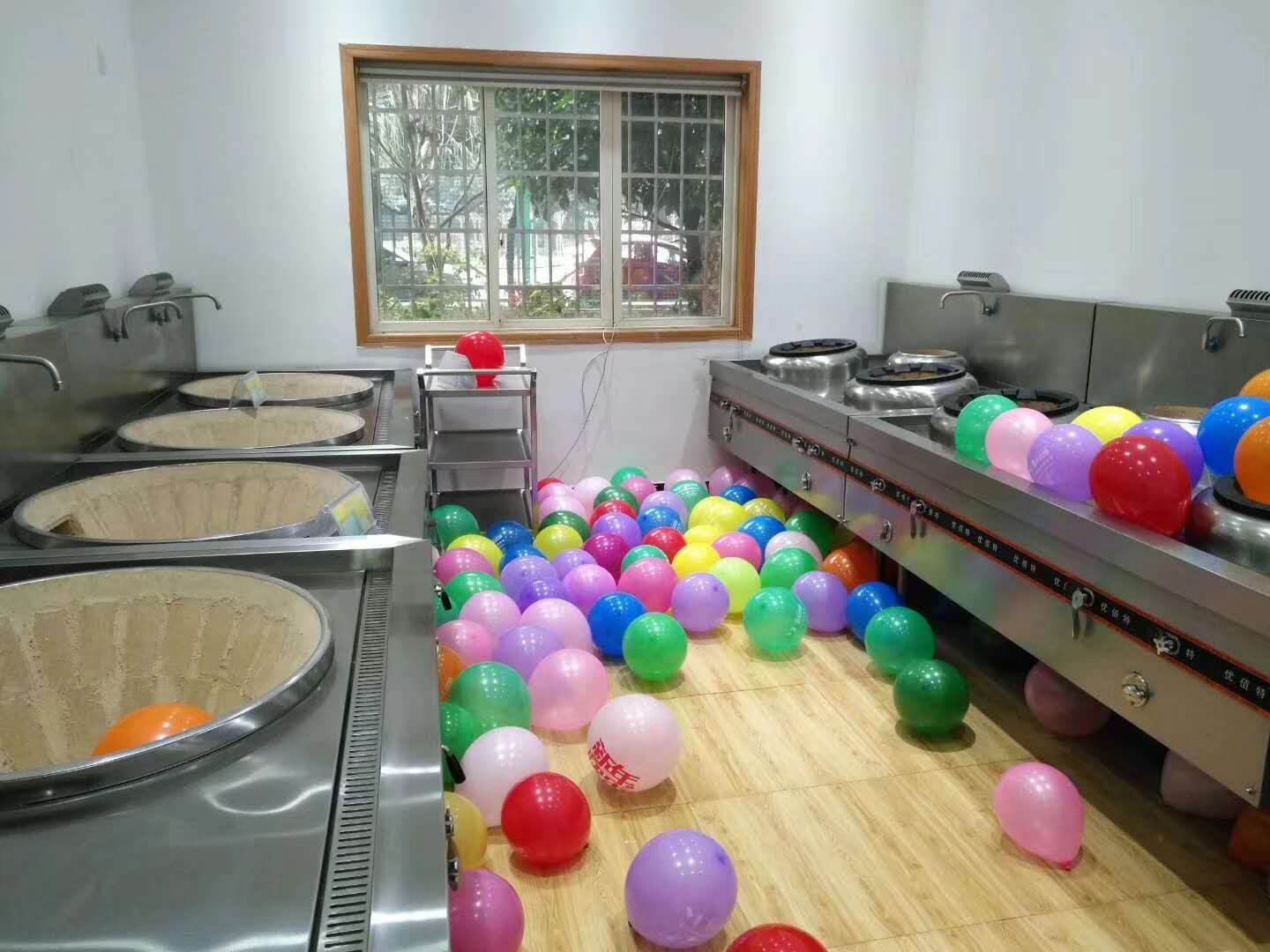 成都大菠萝福利网站导航设备公司大菠萝福利网站年会筹备照片5